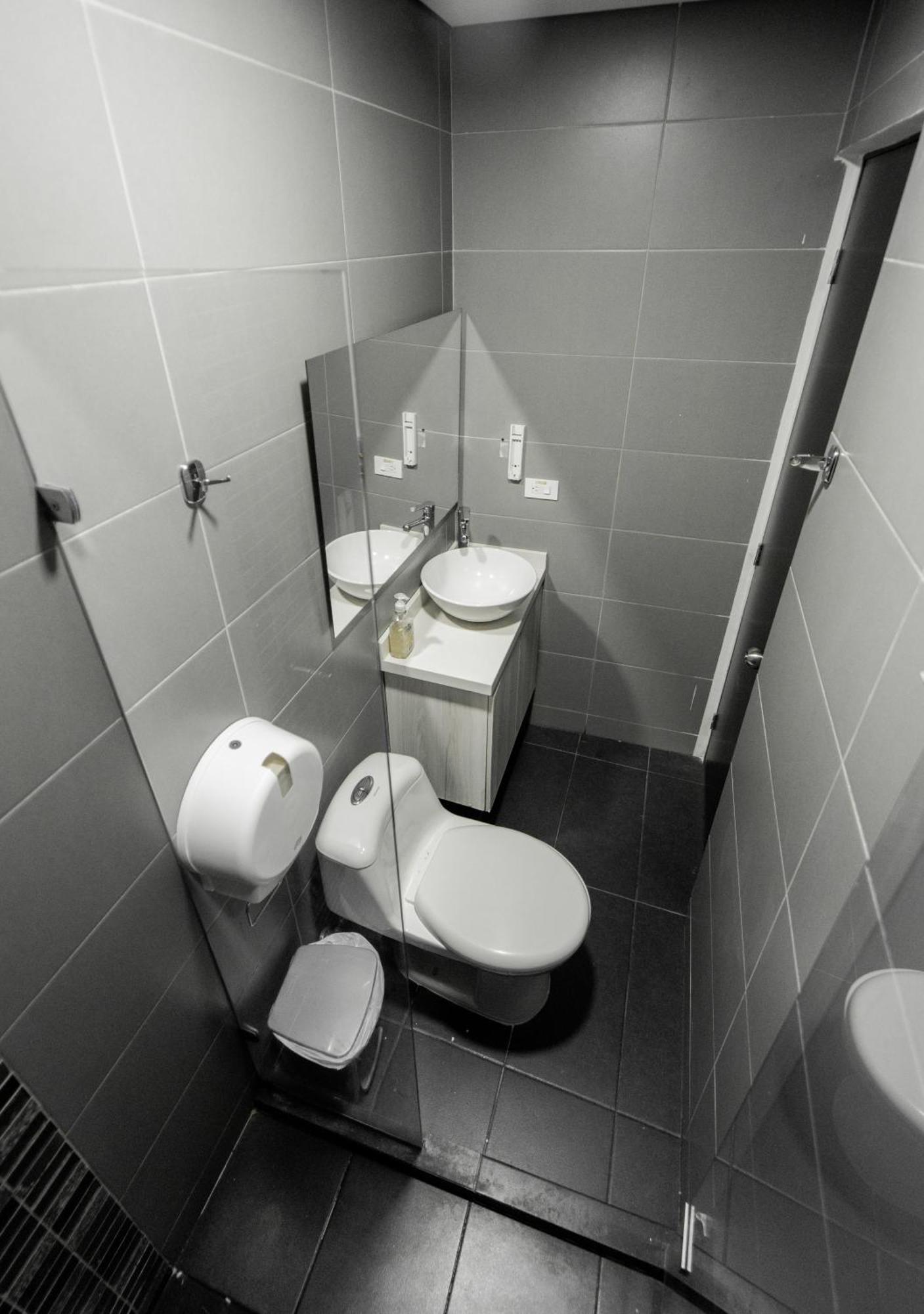 79 Hotel ميديلين المظهر الخارجي الصورة