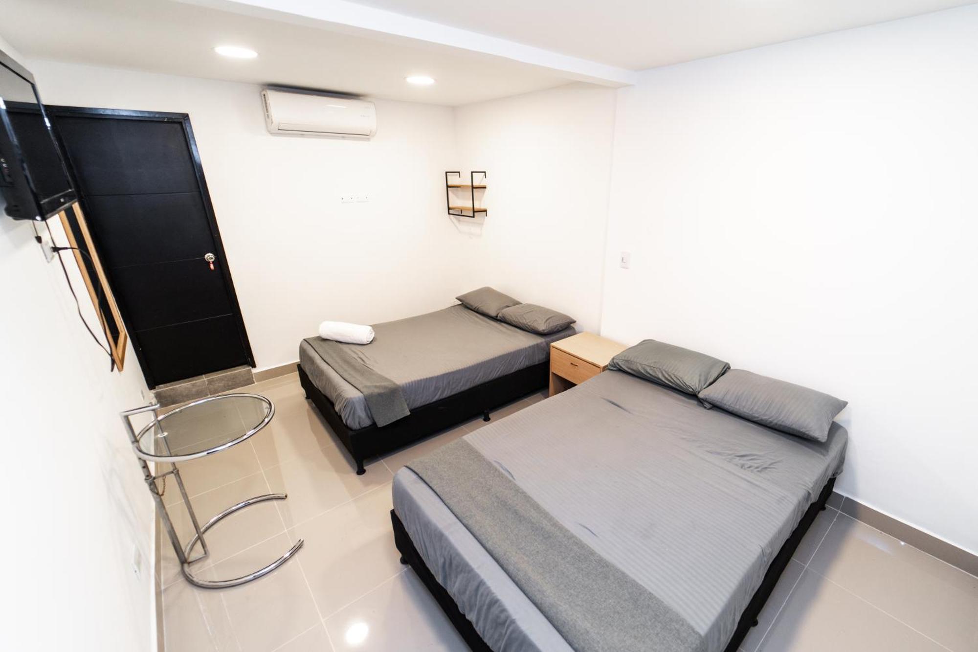 79 Hotel ميديلين المظهر الخارجي الصورة