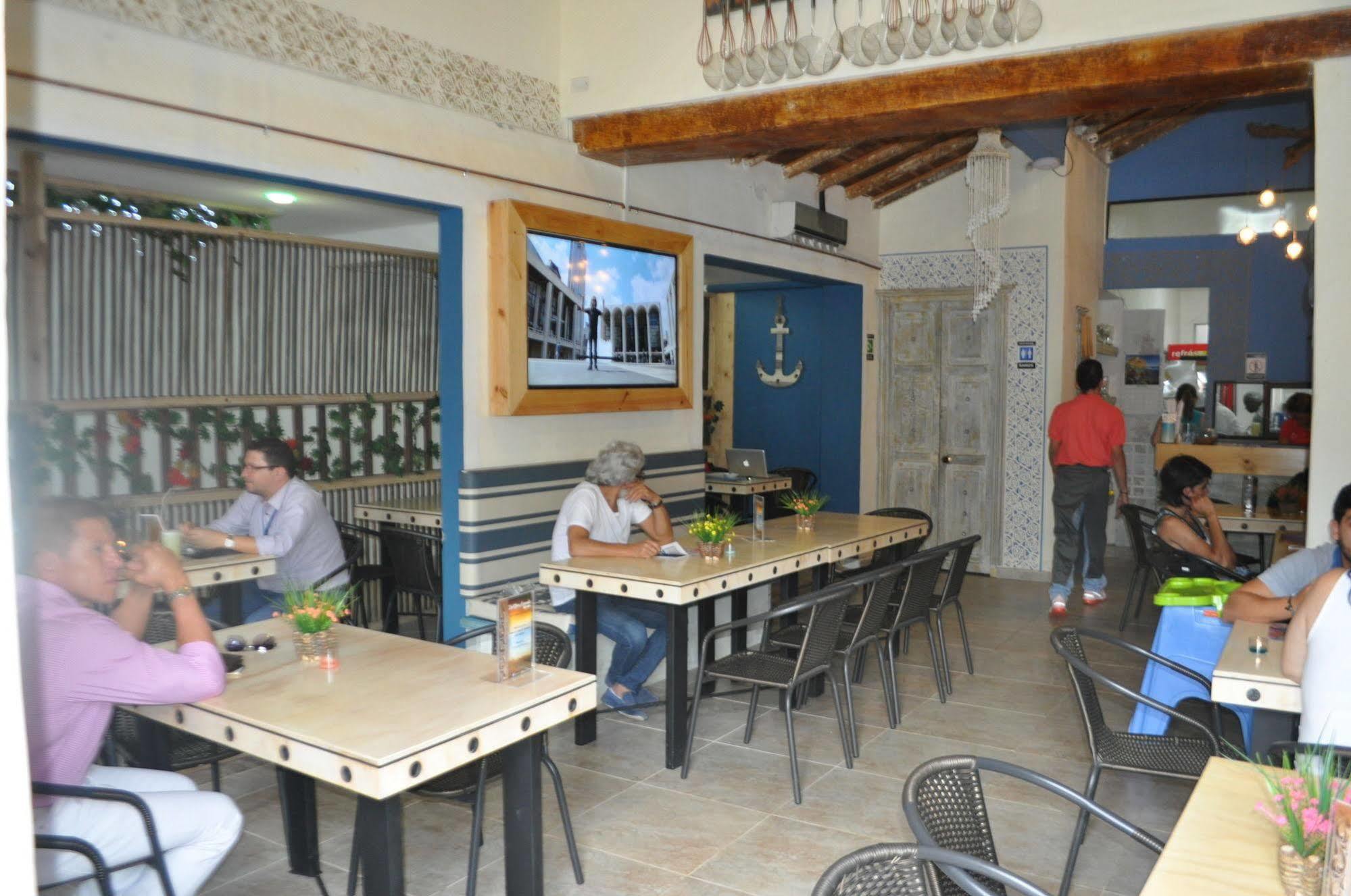 79 Hotel ميديلين المظهر الخارجي الصورة